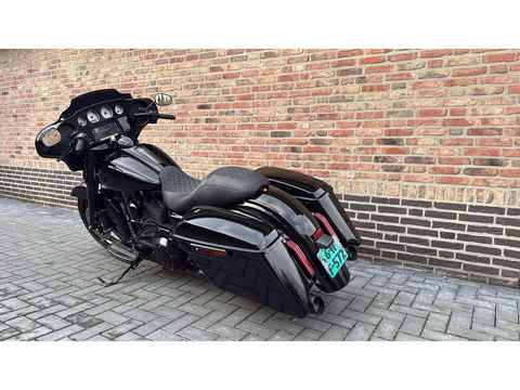 Harley Davidson 103 FLHX Street Glide CVO Blackout Streetglide