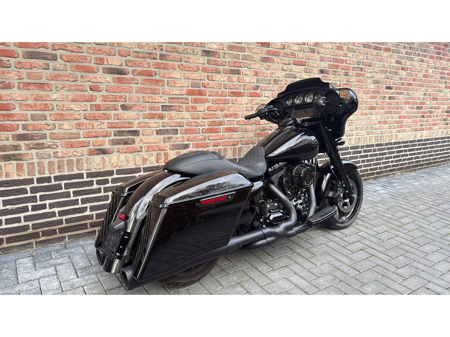 Harley Davidson FLHXS Streetglide CVO Street glide Special Blackout