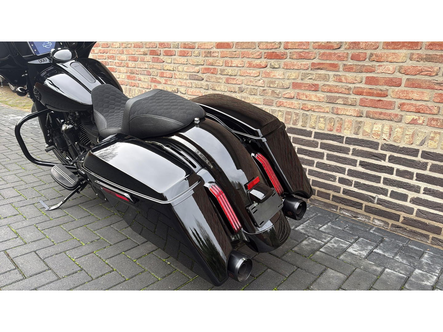 Harley Davidson FLHX Street Glide CVO Blackout Streetglide