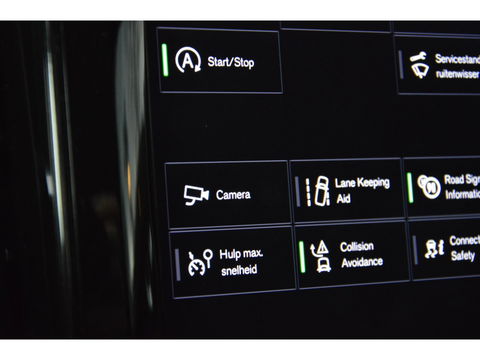 Volvo XC60 T4 R-Design | Panoramadak | Elektrische stoel | Trekhaak 2300KG | Cruise Control |