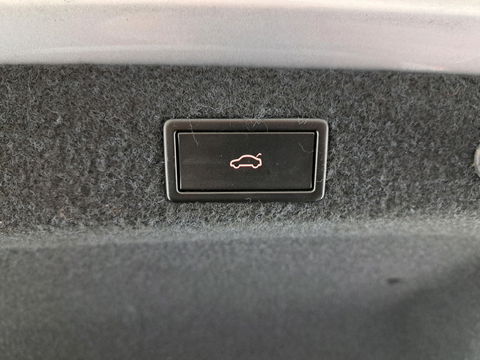 Škoda Octavia 1.4 TSI RS IV PHEV BUSINESS (INCL-BTW) Aut. *MICROFIBRE | DIGI-COCKPIT | HEATED-SPORTSEATS | CRUISE | AMBIENT-LIGHT | NAVI-FULLMAP | DAB | CARPLAY | SHIFTPADDLES | LANE-ASSIST | FULL-LED | 18 "ALU*