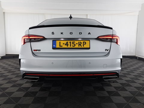 Škoda Octavia 1.4 TSI RS IV PHEV BUSINESS (INCL-BTW) Aut. *MICROFIBRE | DIGI-COCKPIT | HEATED-SPORTSEATS | CRUISE | AMBIENT-LIGHT | NAVI-FULLMAP | DAB | CARPLAY | SHIFTPADDLES | LANE-ASSIST | FULL-LED | 18 "ALU*