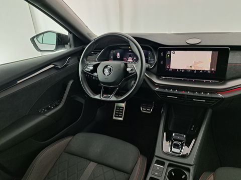 Škoda Octavia 1.4 TSI RS IV PHEV BUSINESS (INCL-BTW) Aut. *MICROFIBRE | DIGI-COCKPIT | HEATED-SPORTSEATS | CRUISE | AMBIENT-LIGHT | NAVI-FULLMAP | DAB | CARPLAY | SHIFTPADDLES | LANE-ASSIST | FULL-LED | 18 "ALU*