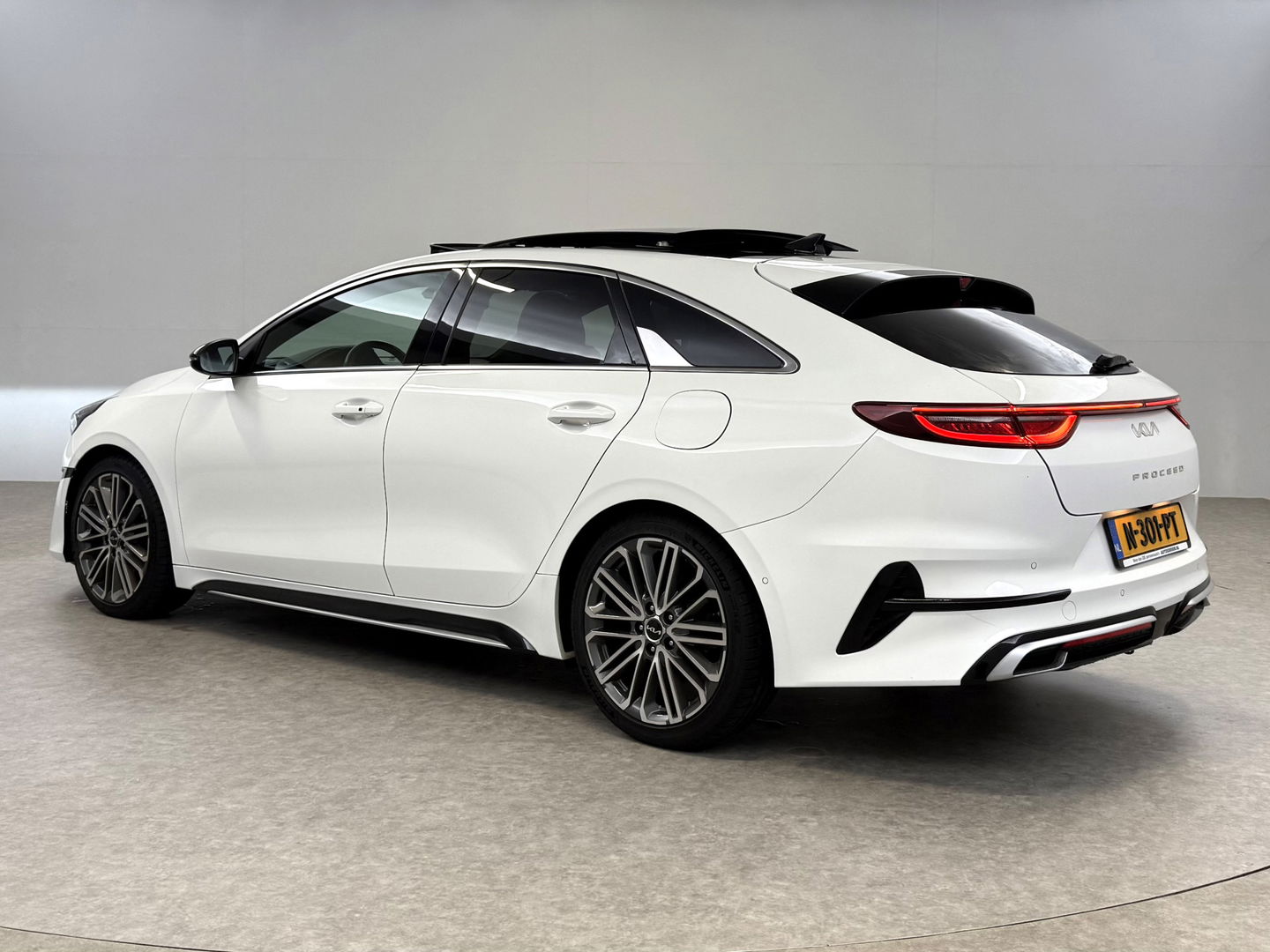 Kia ProCeed 1.5 T-GDi GT-PlusLine | Pano | Virtual | Camera | JBL | Adap. Cruise | Memory | Navi | NAP