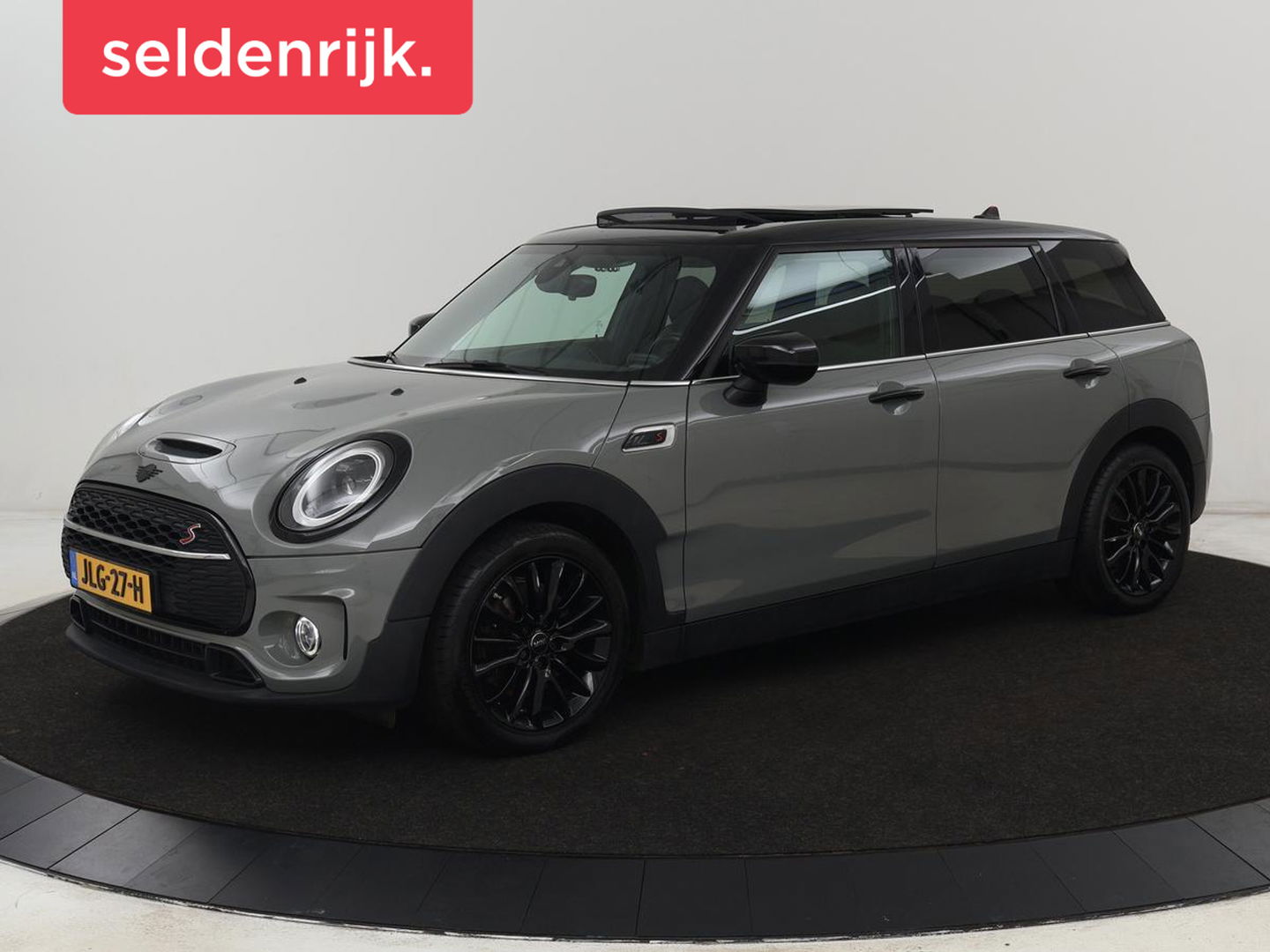 MINI Clubman 2.0 Cooper S | 192pk | Panoramadak | Leder | Trekhaak | Carplay | Navigatie | Parkeerhulp | Full LED | Verwarmde voorruit | Getint glas