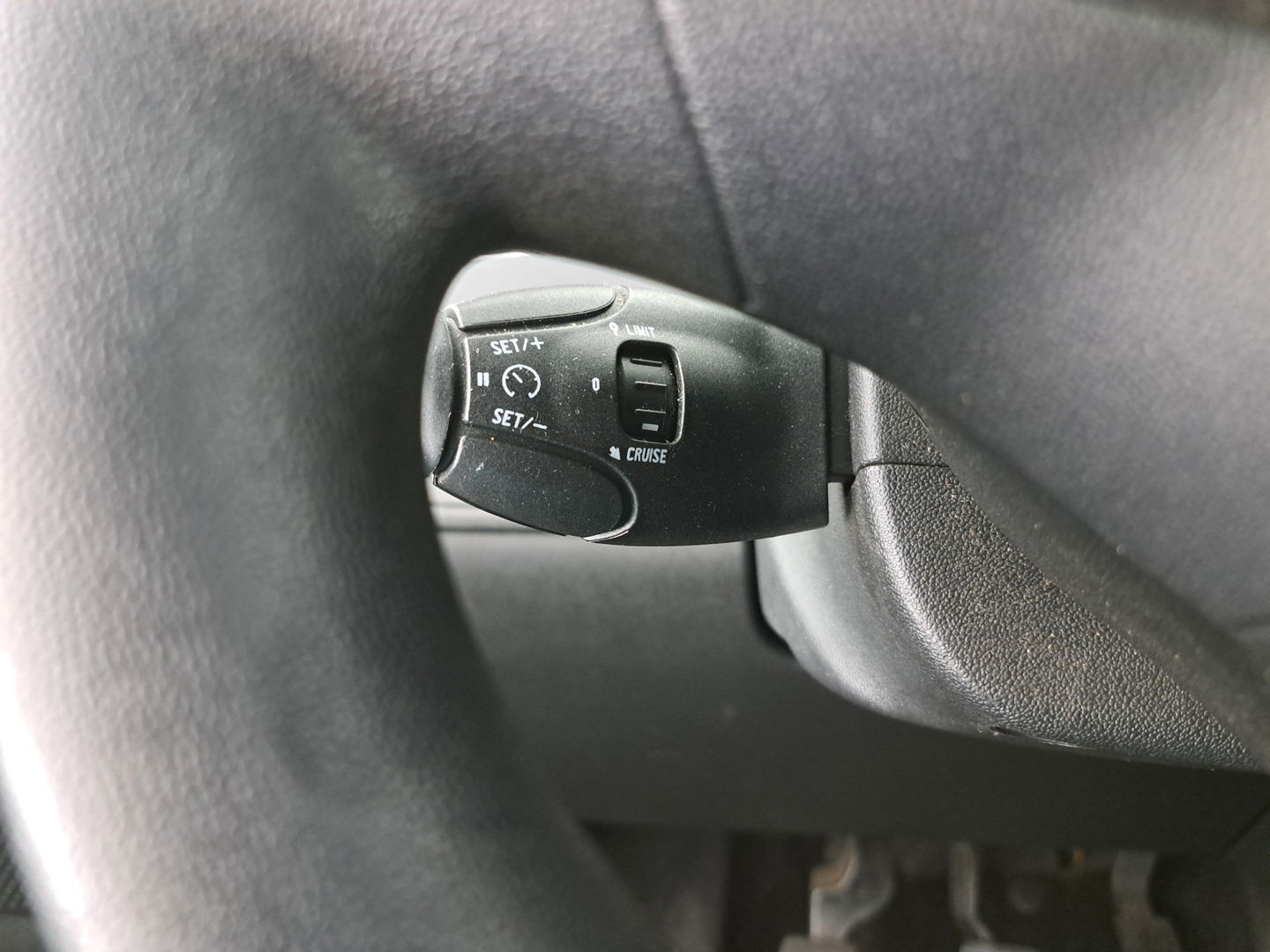 Peugeot 208 1.2 PureTech Blue Lion *AIRCO | NAVI-FULLMAP | COMFORT-SEATS | CRUISE | PDC*