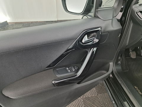 Peugeot 208 1.2 PureTech Blue Lion *AIRCO | NAVI | PDC*