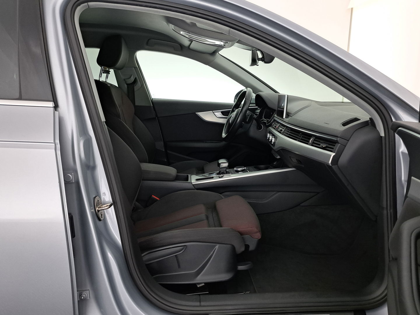 Audi A4 Avant 2.0 TDI ultra Sport Pro Line S (INCL-BTW) *AUT | SPORT SEAT | VIRTUAL | TOWBAR | 17 INCH*