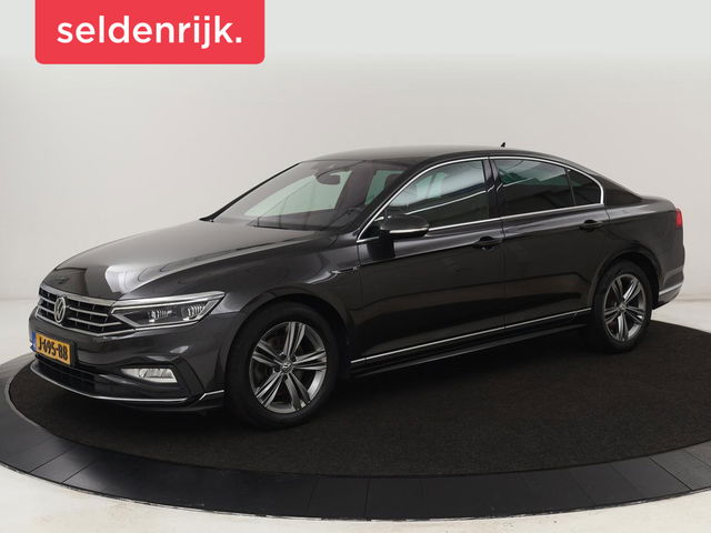 Volkswagen Passat - 1.5 TSI Elegance Business R | Leder/Alcantara | Keyless | Stoelverwarming | Carplay | Navigatie | Full LED | Getint glas | Climate control | Virtual Cockpit