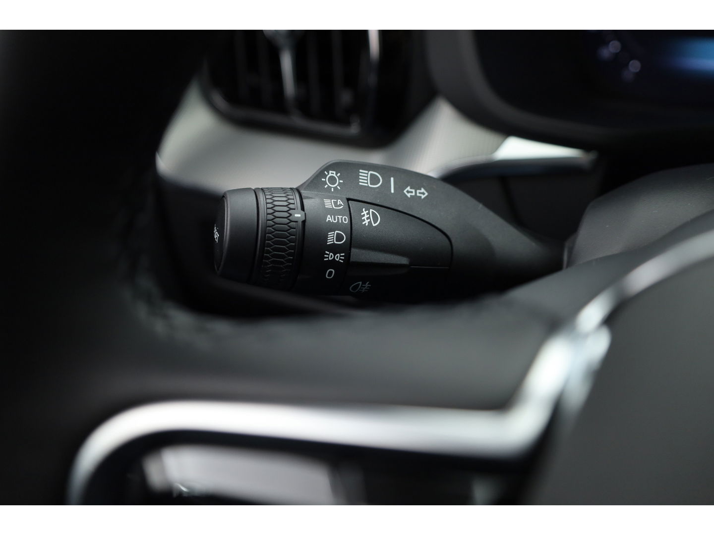 Volvo XC60 2.0 T6 Plug-in hybrid AWD Plus Black Edition | Pano | 360Cam | Stoel- Stuurverw. | Memory | Harman Kardon | CarPlay | 21''