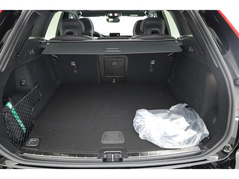 Volvo XC60 2.0 T6 Plug-in hybrid AWD Plus Black Edition | Pano | 360Cam | Stoel- Stuurverw. | Memory | Harman Kardon | CarPlay | 21''