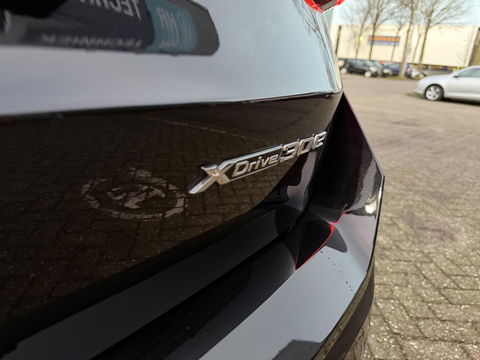 BMW X1 xDrive30e 20 inc l Pano l Zeer luxe l Hybrid