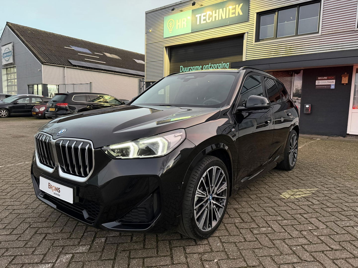BMW X1 xDrive30e 20 inc l Pano l Zeer luxe l Hybrid
