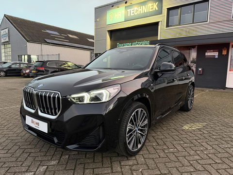 BMW X1 xDrive30e 20 inc l Pano l Zeer luxe l Hybrid