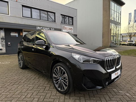 BMW X1 xDrive30e 20 inc l Pano l Zeer luxe l Hybrid