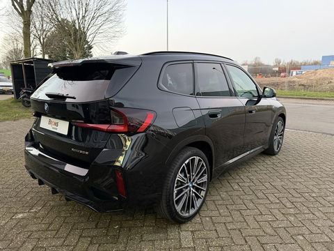 BMW X1 xDrive30e 20 inc l Pano l Zeer luxe l Hybrid