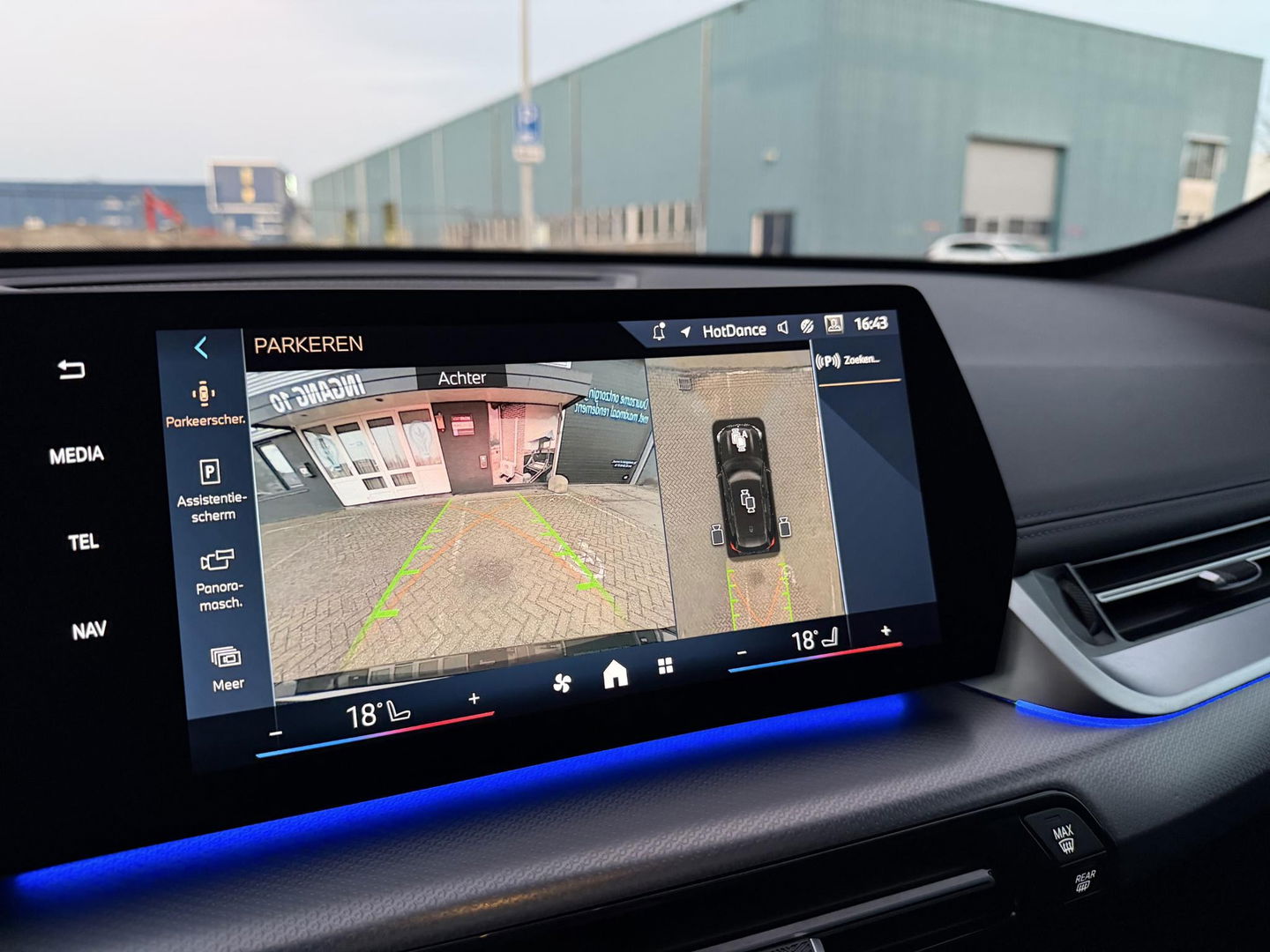 BMW X1 xDrive30e 20 inc l Pano l Zeer luxe l Hybrid