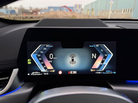 BMW X1 xDrive30e 20 inc l Pano l Zeer luxe l Hybrid