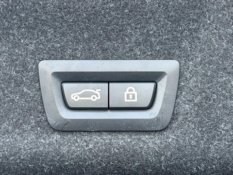 BMW 3-serie 330e High Ex. M-Sport Plus |Schuif/kantel dak|M-Seats|Memory|19"|HiFi