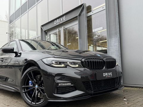 BMW 3-serie 330e High Ex. M-Sport Plus |Schuif/kantel dak|M-Seats|Memory|19"|HiFi