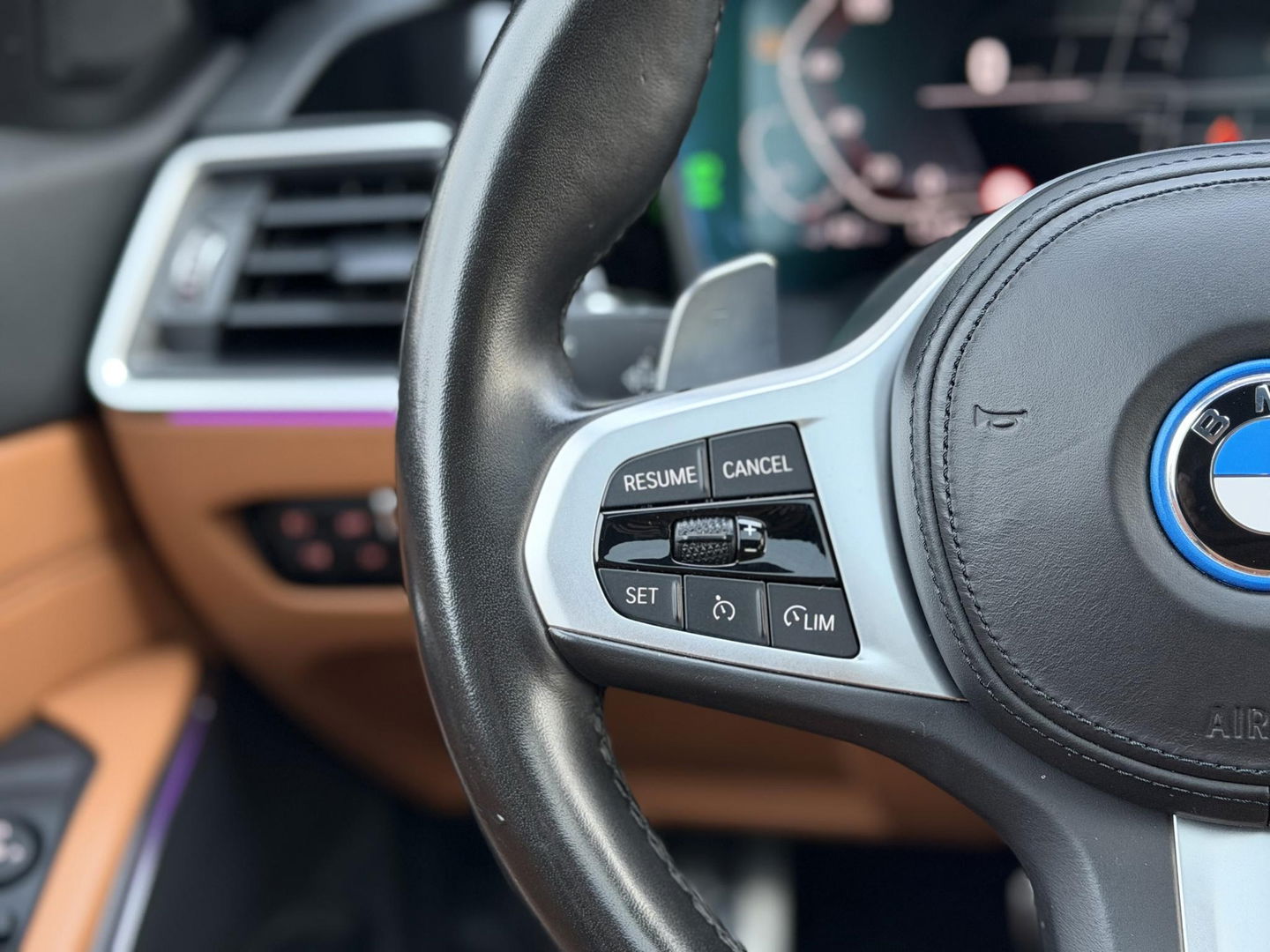 BMW 3-serie 330e High Ex. M-Sport Plus |Schuif/kantel dak|M-Seats|Memory|19"|HiFi