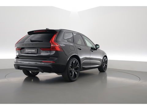 Volvo XC60 2.0 T6 Plug-in hybrid AWD Plus Black Edition | Luchtvering | Head-up | 360 camera | ACC | Pano-dak | H&K audio |