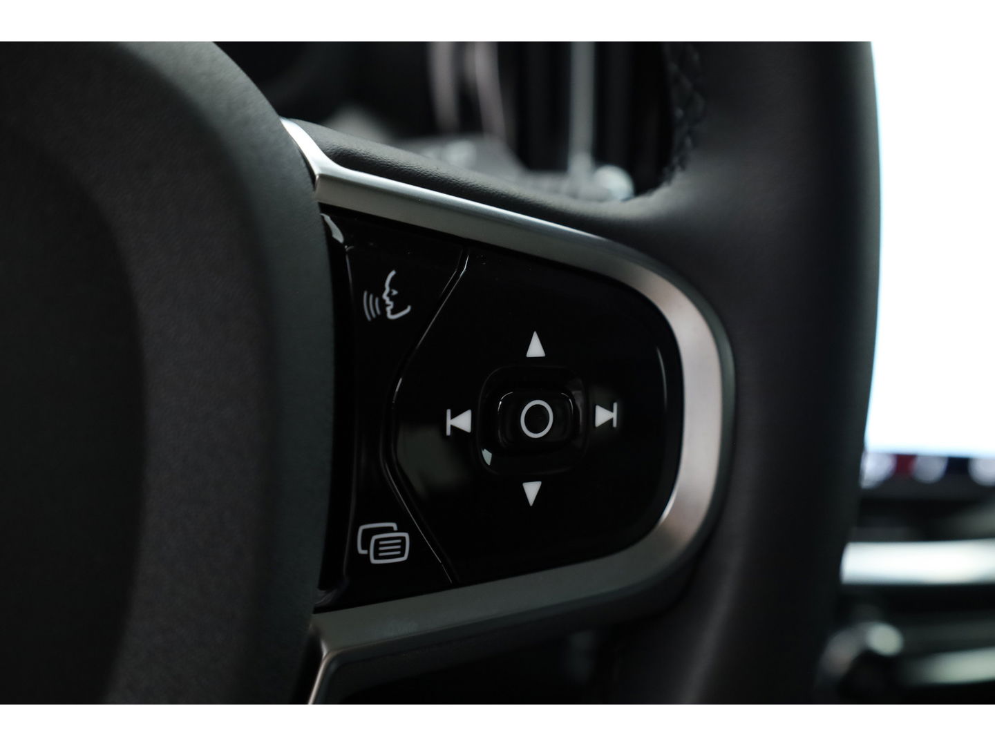 Volvo V60 T6 Recharge Plus Bright | Trekhaak | 360 camera | 4x stoel- + stuurverw. | H&K |