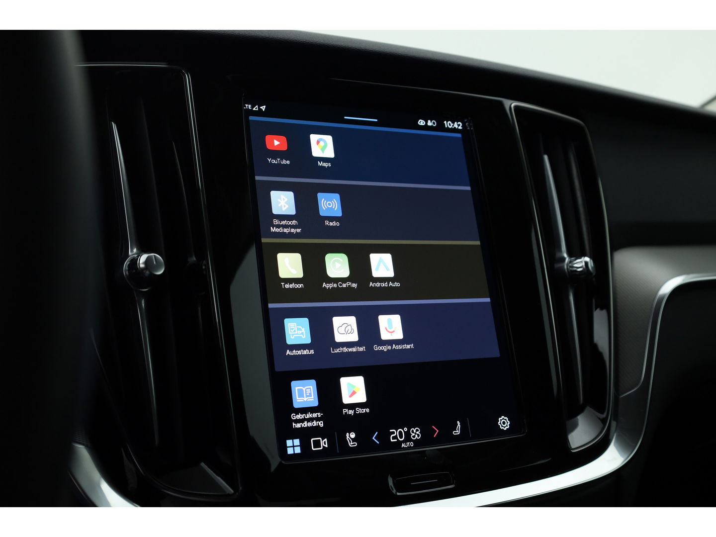 Volvo V60 T6 Recharge Plus Bright | Trekhaak | 360 camera | 4x stoel- + stuurverw. | H&K |