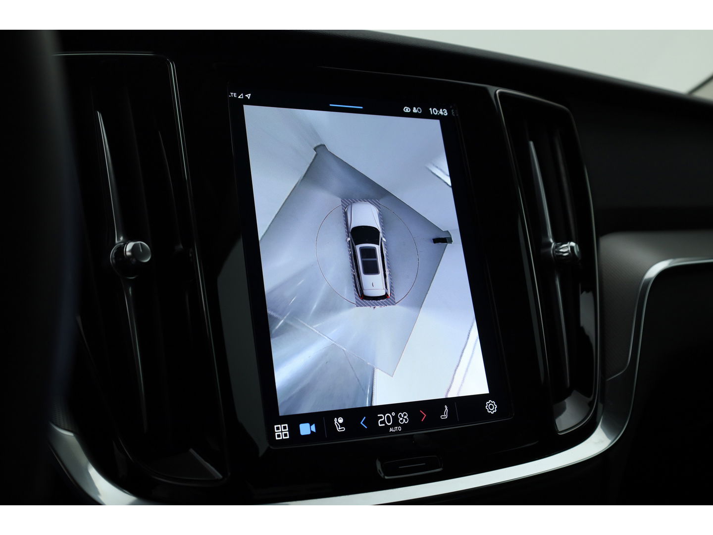 Volvo V60 T6 Recharge Plus Bright | Trekhaak | 360 camera | 4x stoel- + stuurverw. | H&K |