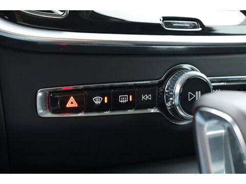 Volvo V60 T6 Recharge Plus Bright | Trekhaak | 360 camera | 4x stoel- + stuurverw. | H&K |