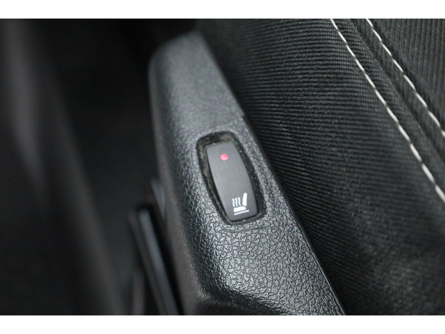 Volvo V60 T6 Recharge Plus Bright | Trekhaak | 360 camera | 4x stoel- + stuurverw. | H&K |