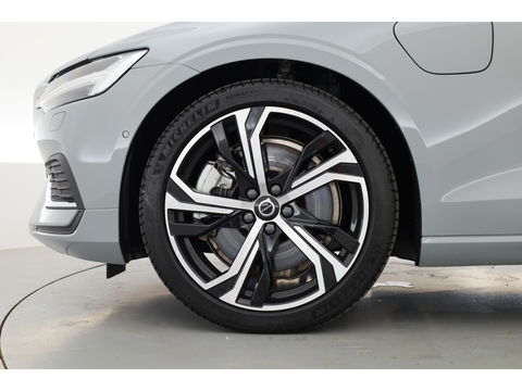 Volvo V60 T6 Recharge Plus Bright | Trekhaak | 360 camera | 4x stoel- + stuurverw. | H&K |