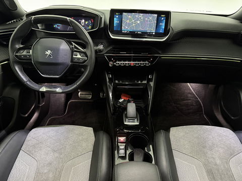 Peugeot e-2008 EV GT 50 kWh | SOH 90% | Snelladen | Sfeer | 360° | Virtual | Camera | Stoelverw. | Adap. Cruise | Keyless | Carplay | NAP