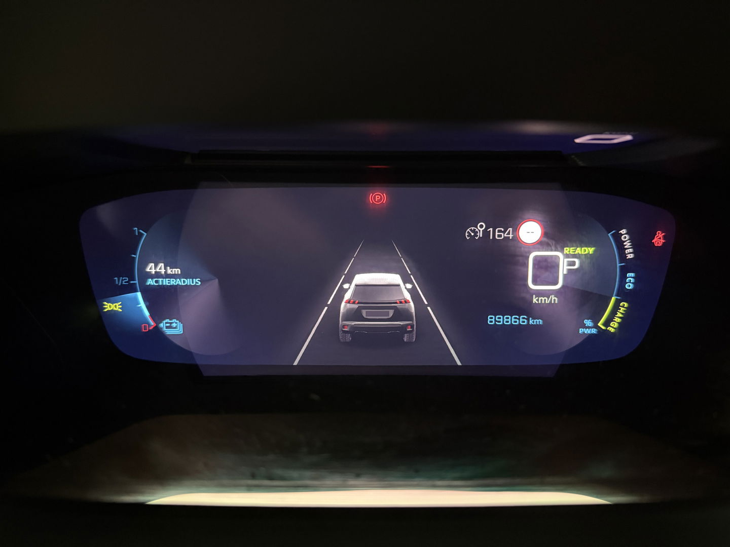 Peugeot e-2008 EV GT 50 kWh | SOH 90% | Snelladen | Sfeer | 360° | Virtual | Camera | Stoelverw. | Adap. Cruise | Keyless | Carplay | NAP