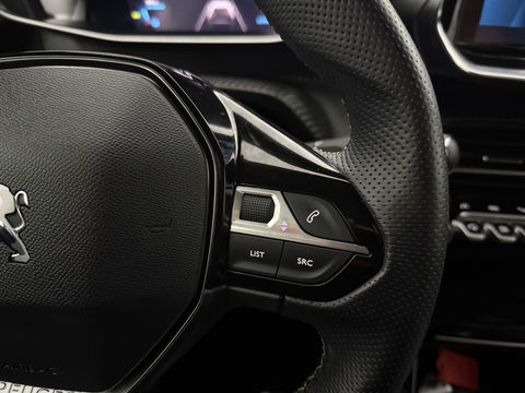 Peugeot e-2008 EV GT 50 kWh | SOH 90% | Snelladen | Sfeer | 360° | Virtual | Camera | Stoelverw. | Adap. Cruise | Keyless | Carplay | NAP