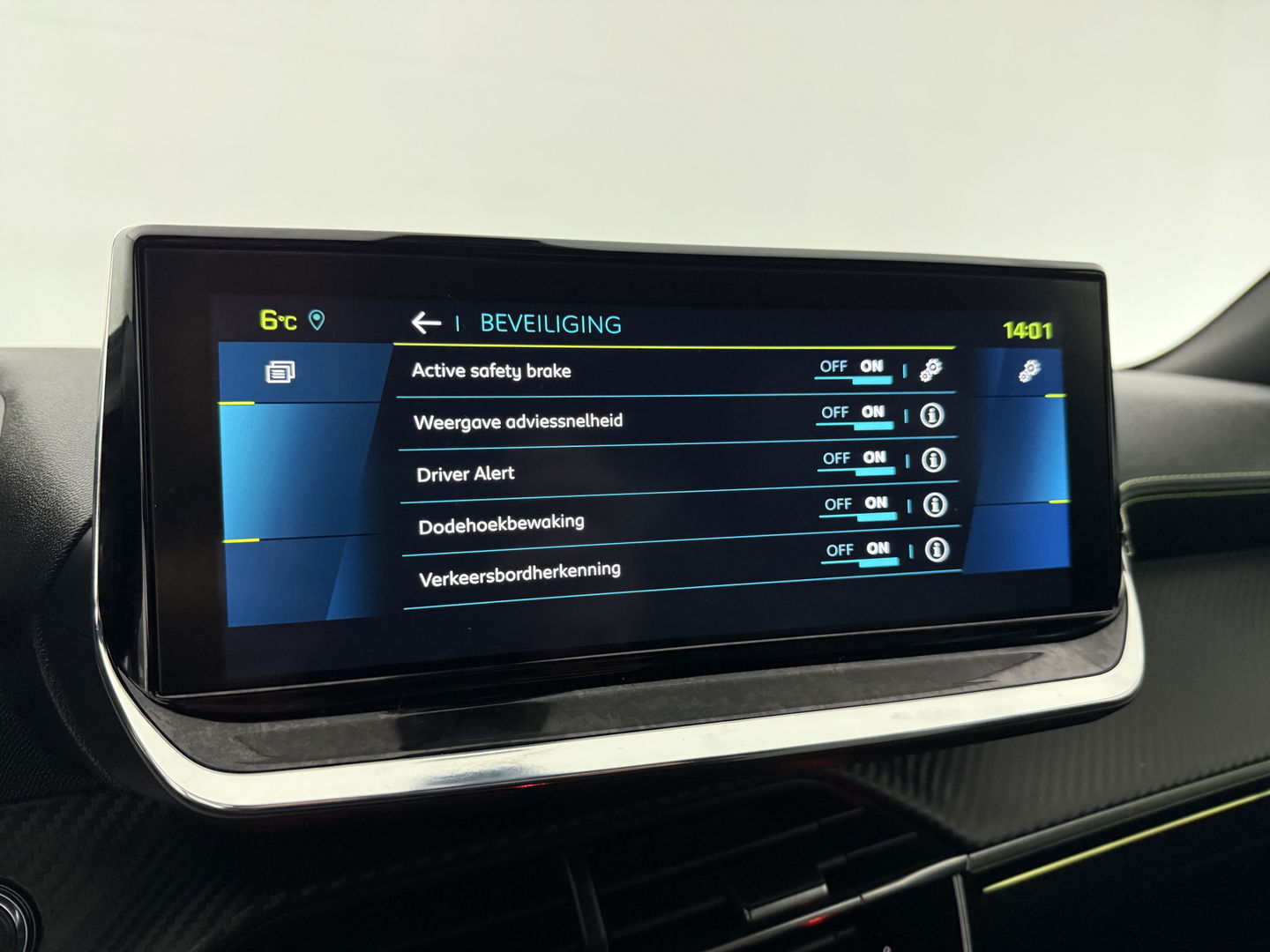 Peugeot e-2008 EV GT 50 kWh | SOH 90% | Snelladen | Sfeer | 360° | Virtual | Camera | Stoelverw. | Adap. Cruise | Keyless | Carplay | NAP