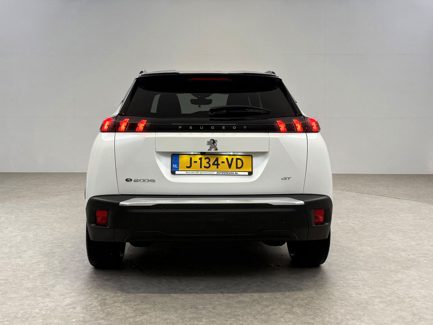 Peugeot e-2008 EV GT 50 kWh | SOH 90% | Snelladen | Sfeer | 360° | Virtual | Camera | Stoelverw. | Adap. Cruise | Keyless | Carplay | NAP