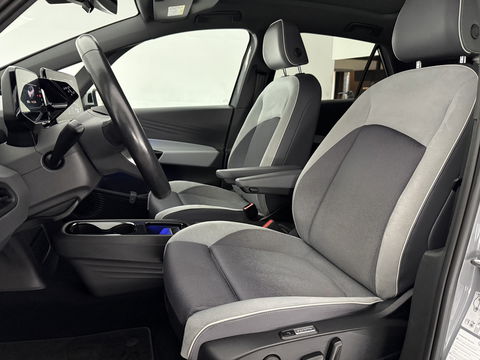 Volkswagen ID3 First Max 58 kWh | SOH 94% | Snelladen | IQ Lights | Virtual | Pano | Adap. Cruise | Massage | HuD | Camera | Sfeer | Carplay | Stoel/Stuur verw. | NAP