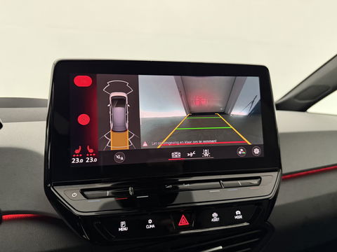 Volkswagen ID3 First Max 58 kWh | SOH 94% | Snelladen | IQ Lights | Virtual | Pano | Adap. Cruise | Massage | HuD | Camera | Sfeer | Carplay | Stoel/Stuur verw. | NAP