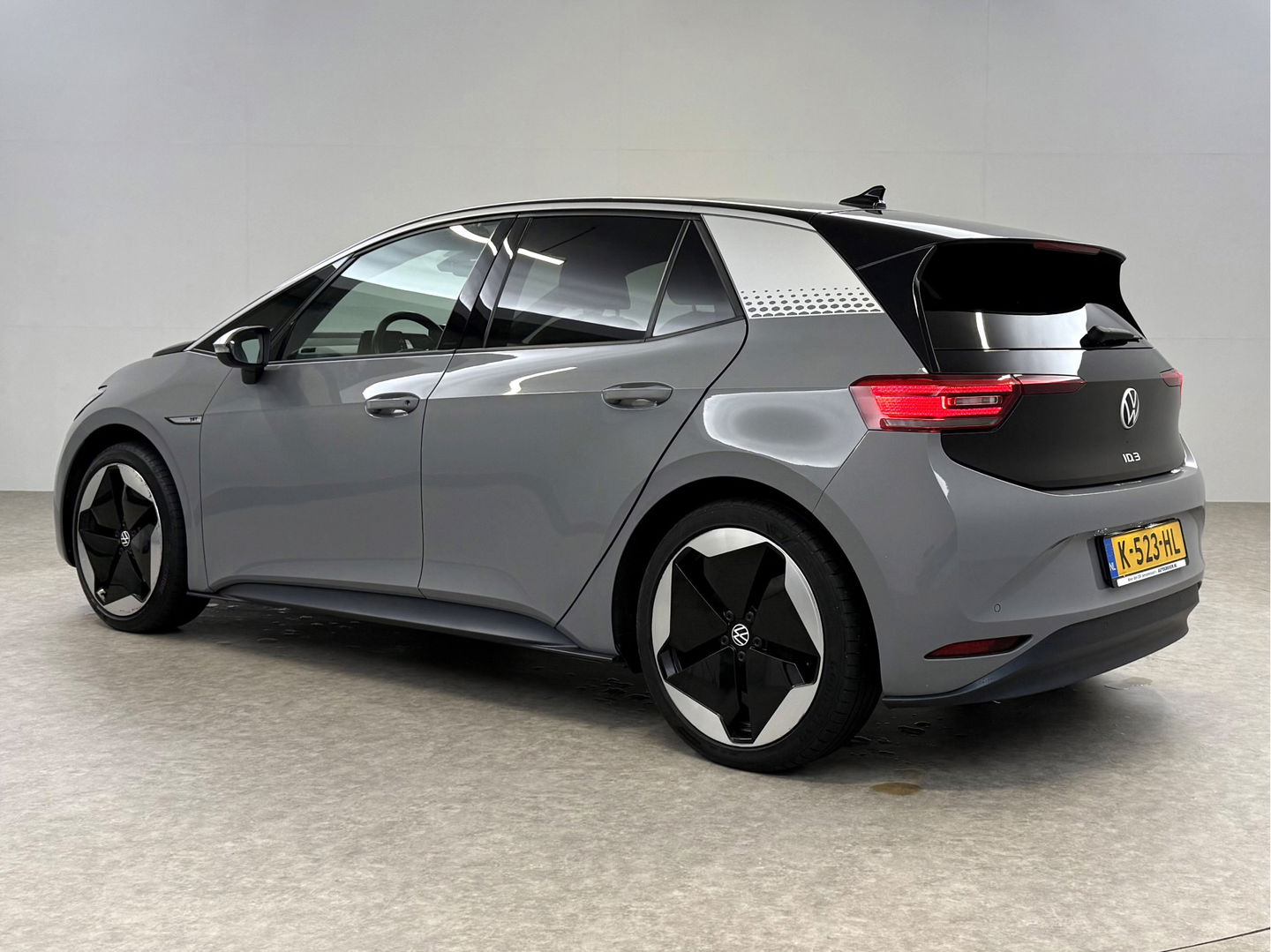 Volkswagen ID3 First Max 58 kWh | SOH 94% | Snelladen | IQ Lights | Virtual | Pano | Adap. Cruise | Massage | HuD | Camera | Sfeer | Carplay | Stoel/Stuur verw. | NAP