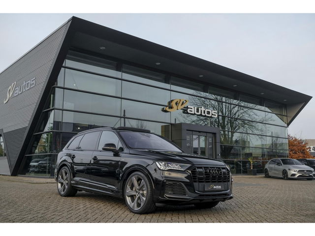 Audi Q7 - 55 TFSIe 380pk Quattro Panoramadak Luchtvering RS-Leder ACC BlackOptic VirtualCockpit Navi-High Matrix Keyless Camera 22''