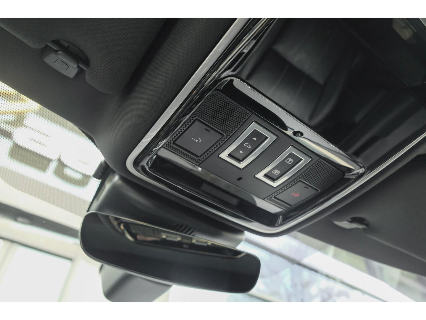 Land Rover Range Rover Velar D300 V6 300pk R-dynamic Grijs kenteken Panoramadak Medidian 22" LMV SVR