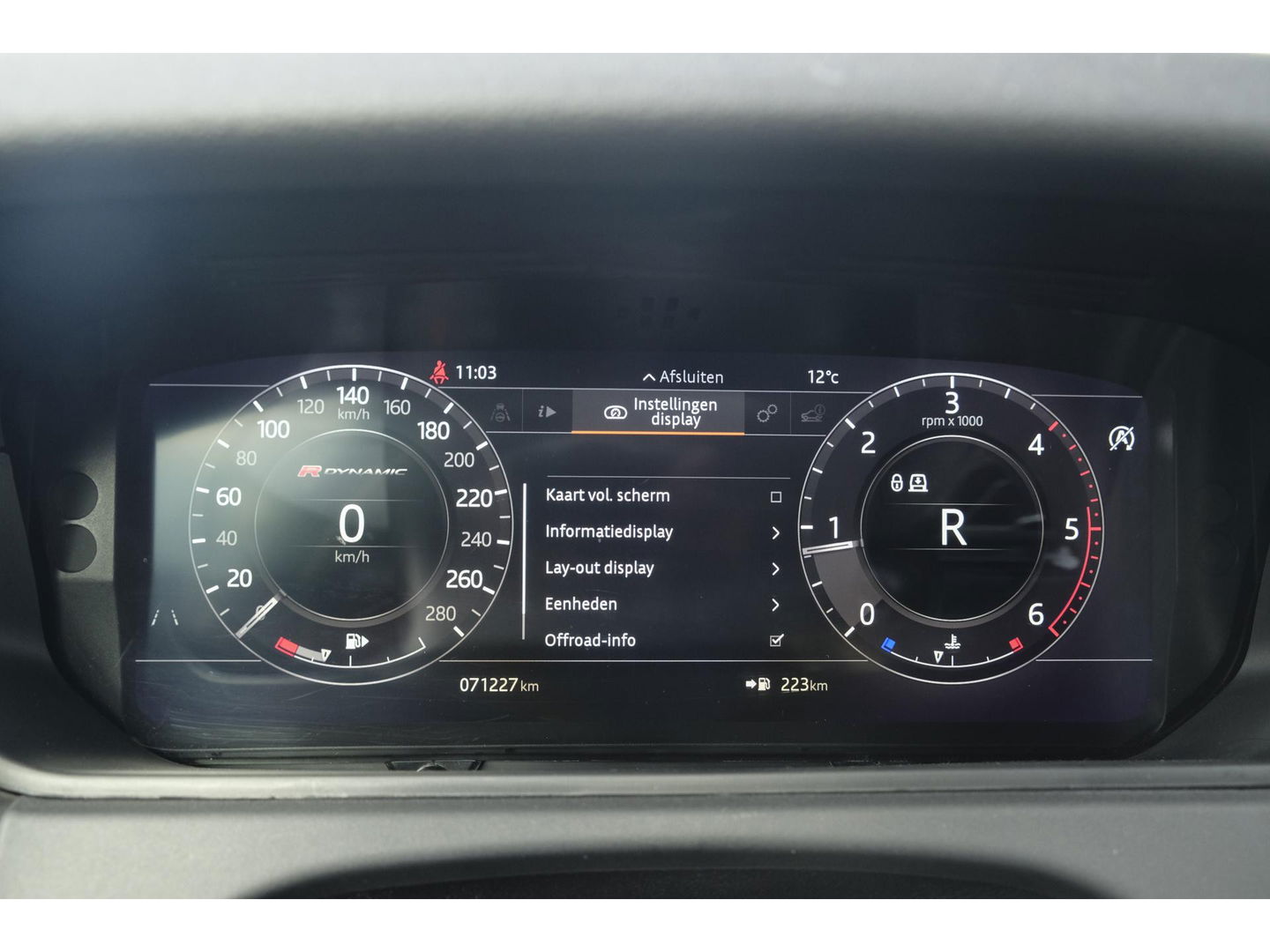 Land Rover Range Rover Velar D300 V6 300pk R-dynamic Grijs kenteken Panoramadak Medidian 22" LMV SVR