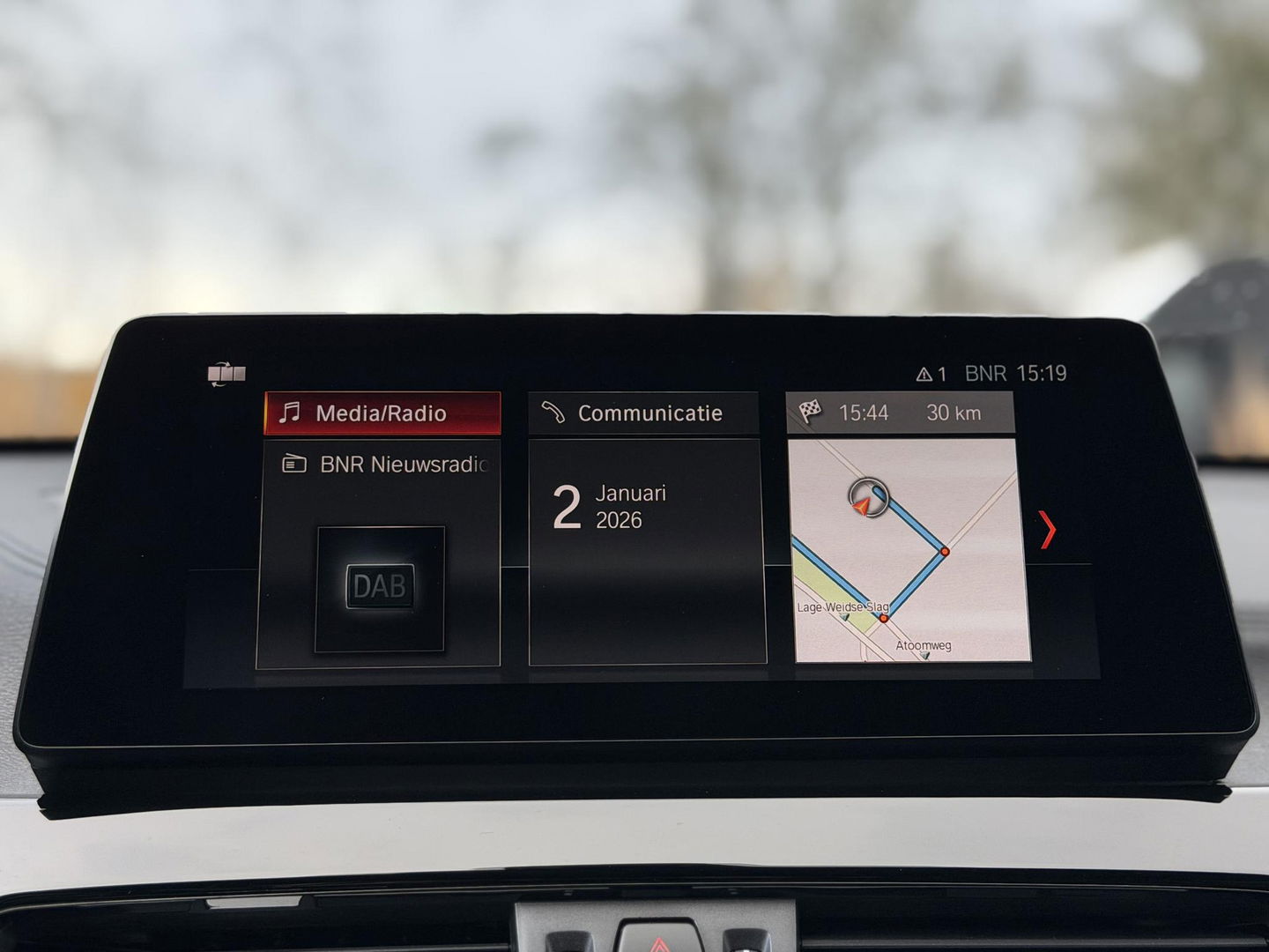 BMW X1 xDrive25e High Ex. Sportline |Leer|Trekhaak|Camera|19"LM velgen