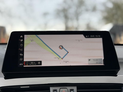 BMW X1 xDrive25e High Ex. Sportline |Leer|Trekhaak|Camera|19"LM velgen