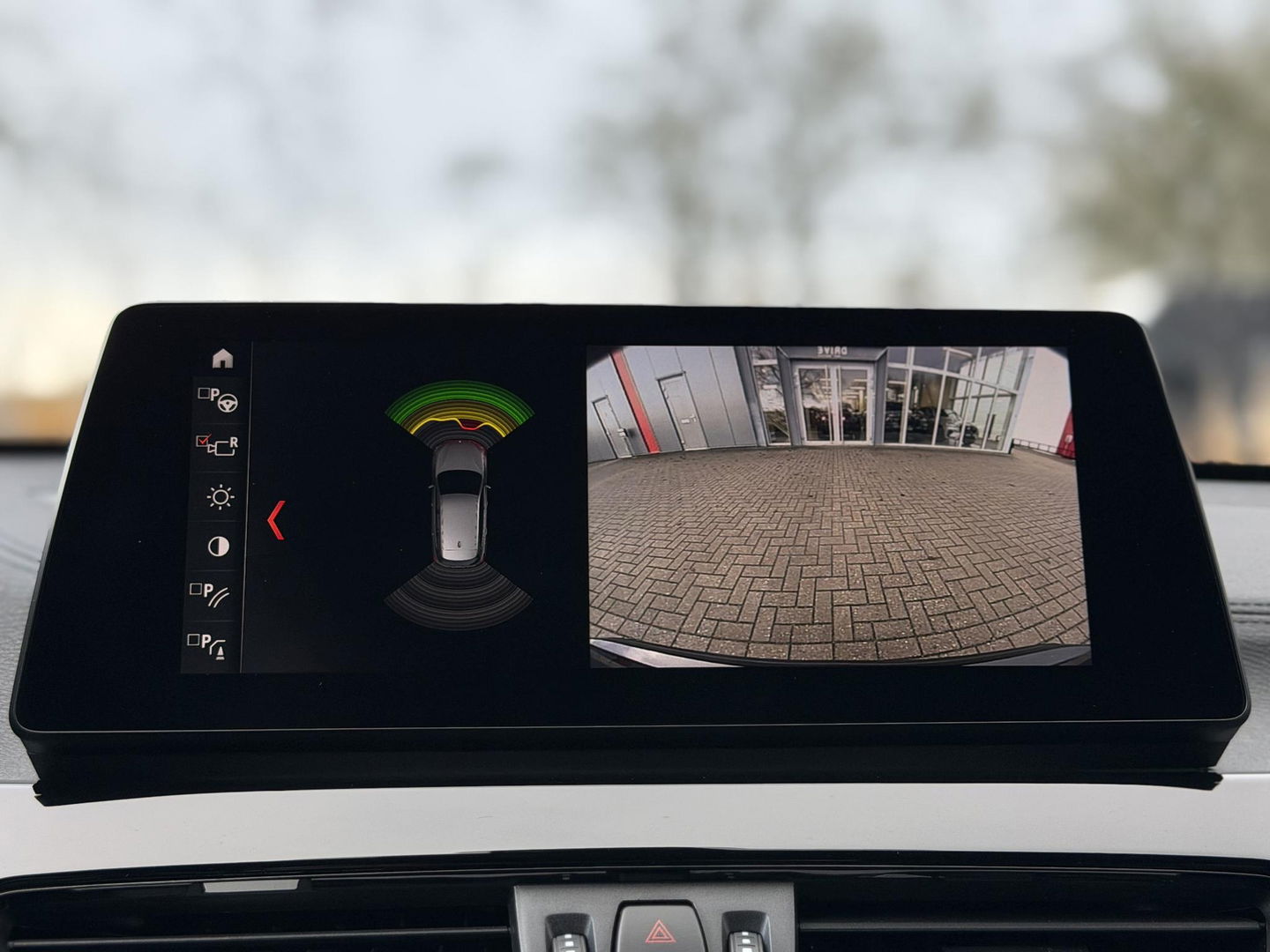 BMW X1 xDrive25e High Ex. Sportline |Leer|Trekhaak|Camera|19"LM velgen