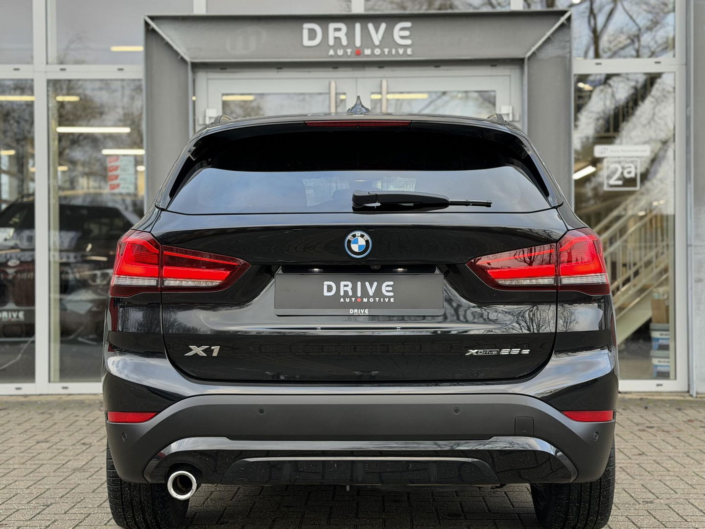 BMW X1 xDrive25e High Ex. Sportline |Leer|Trekhaak|Camera|19"LM velgen
