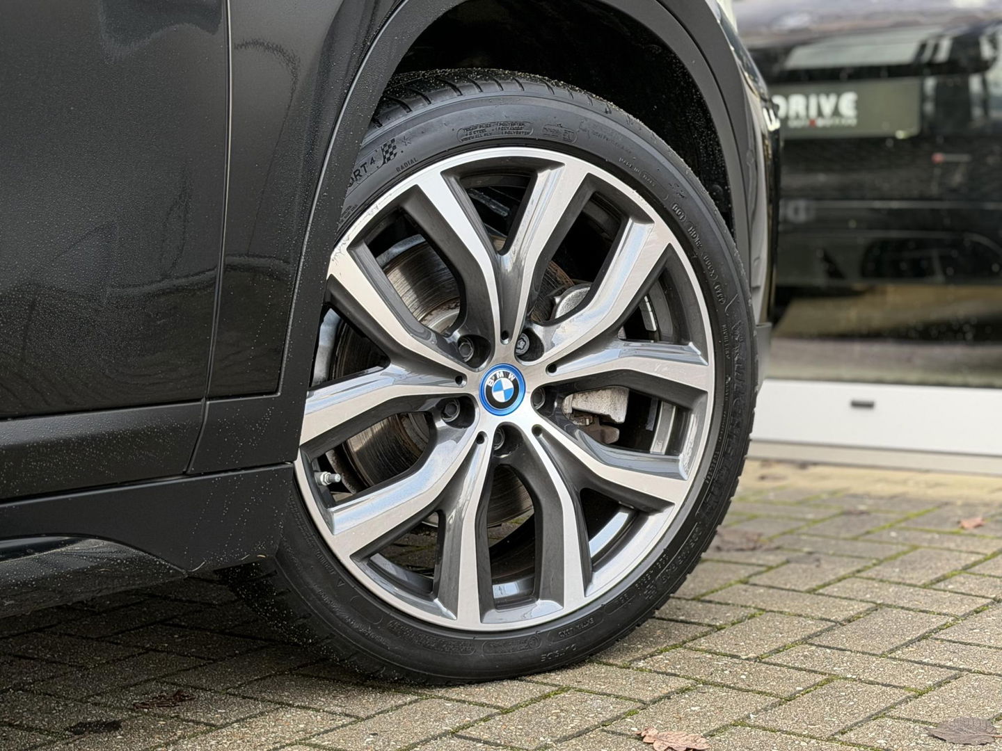 BMW X1 xDrive25e High Ex. Sportline |Leer|Trekhaak|Camera|19"LM velgen