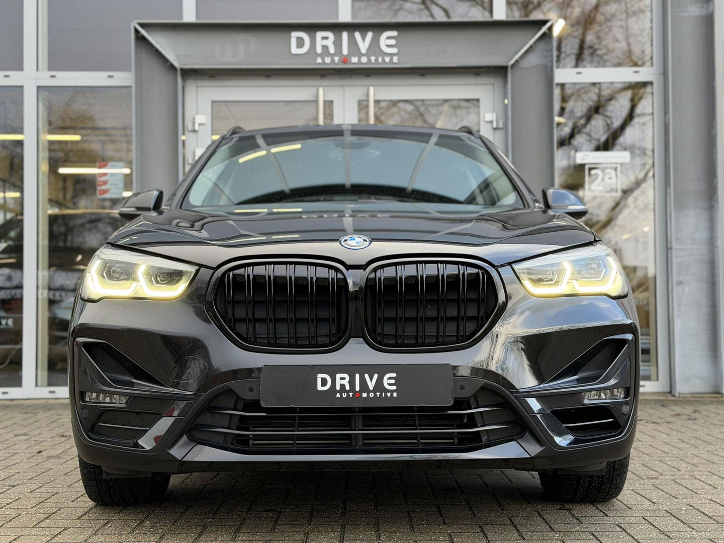 BMW X1 xDrive25e High Ex. Sportline |Leer|Trekhaak|Camera|19"LM velgen