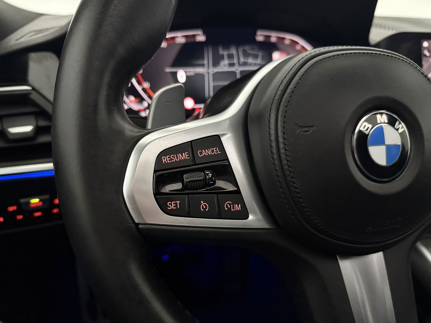 BMW 3-serie 320i Executive Edition M-Sport | Pano | Sfeer | Virtual | Camera | Stoelverw. | Cruise | Carplay